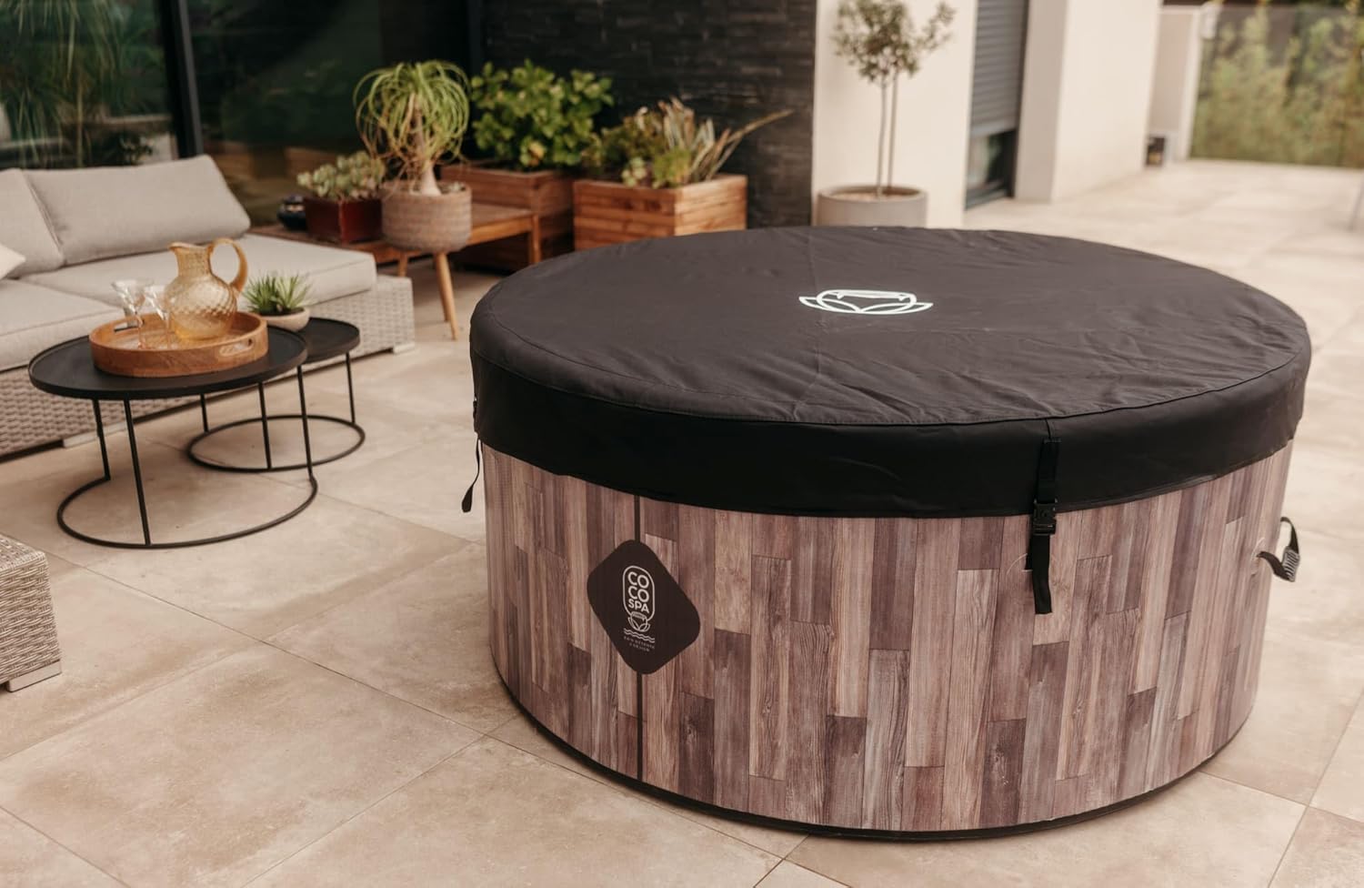 etevert Nordik Spa Gonflable - 150 cm de diamètre - 800 litres - Moteur 2240 W - 2 à 4 Personnes - Massage 140 Jets