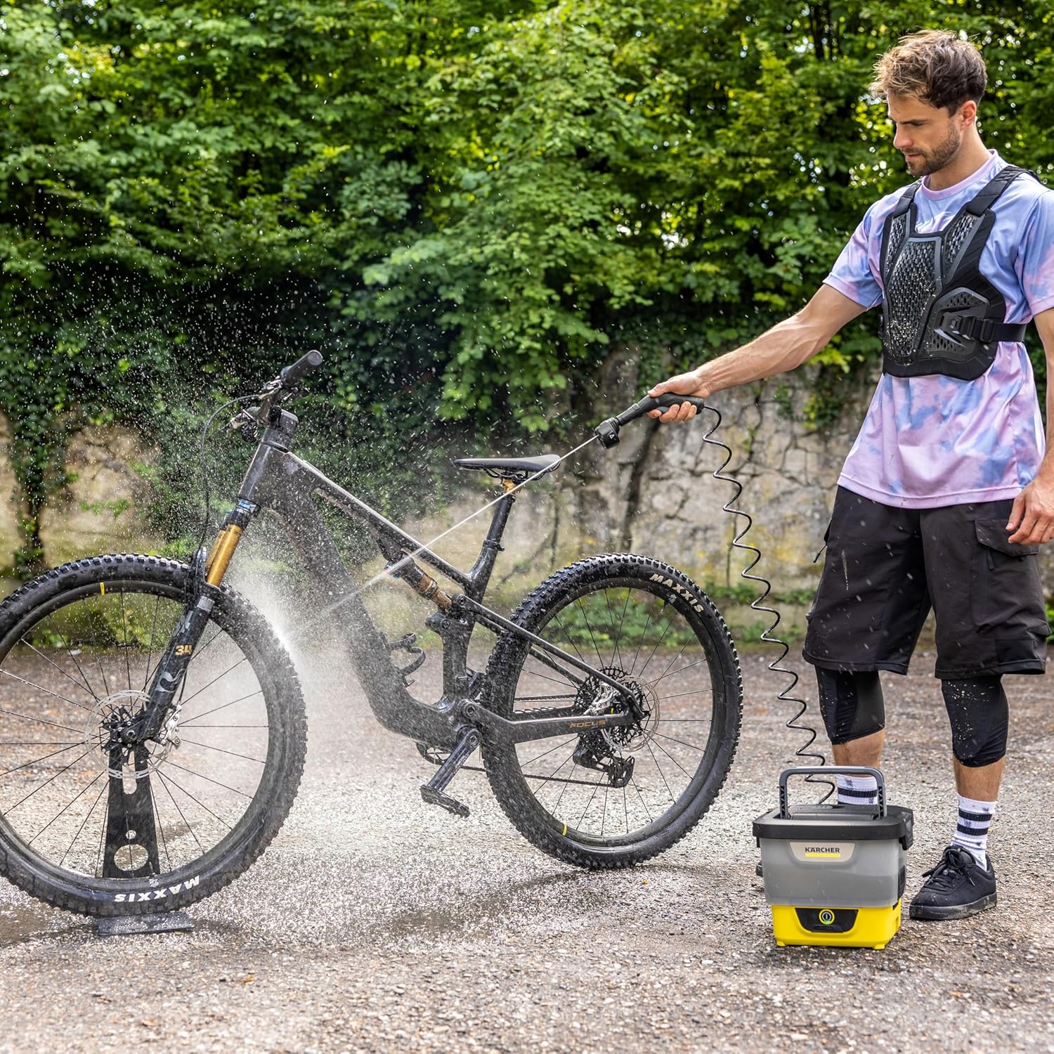 etevert - OC 4 Adventure - 27x23x39 cm - nettoyeur extérieur mobile, 8L, batterie lithium-ion