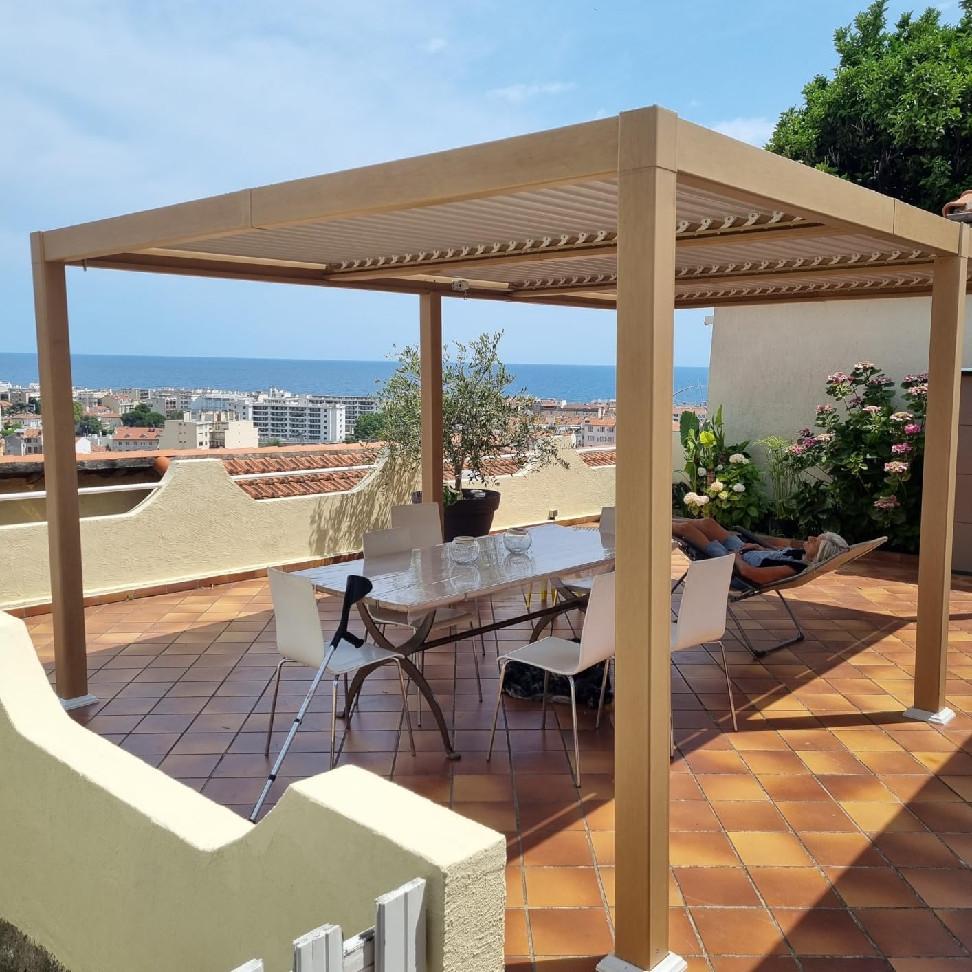 etevert - Pergola Bioclimatique bois effet alu - 3,5x6,35m - lames orientables, imperméable, extérieur