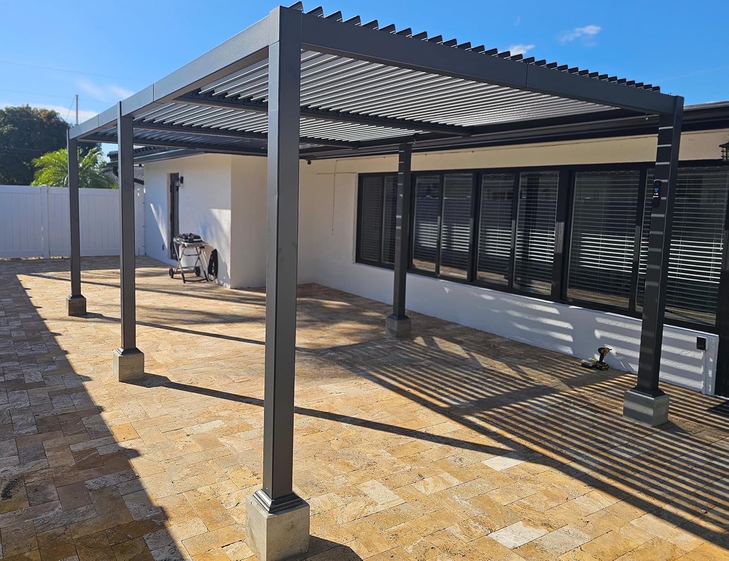 etevert - pergola bioclimatique - 3,5x6,35m - aluminium, lames orientables, résistante intempéries