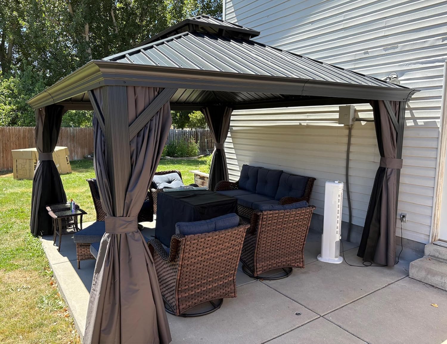 etevert - tonnelle aluminium - 4,25x3,65m - éclairage intégré, rideaux moustiquaires, gouttière, poteaux renforcés